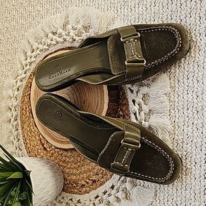Cole Haan Loafer Womens 6 Olive Green Suede Leather Academia Collegiate Preppy